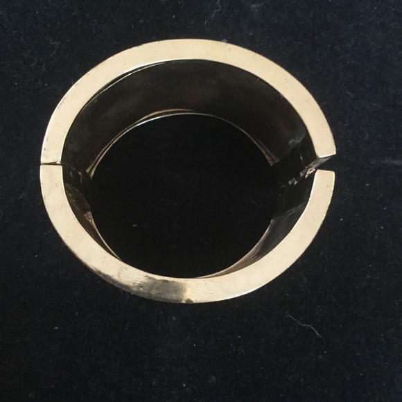 Kara Ross black stingray patterned bracelet - Picture 4 of 5